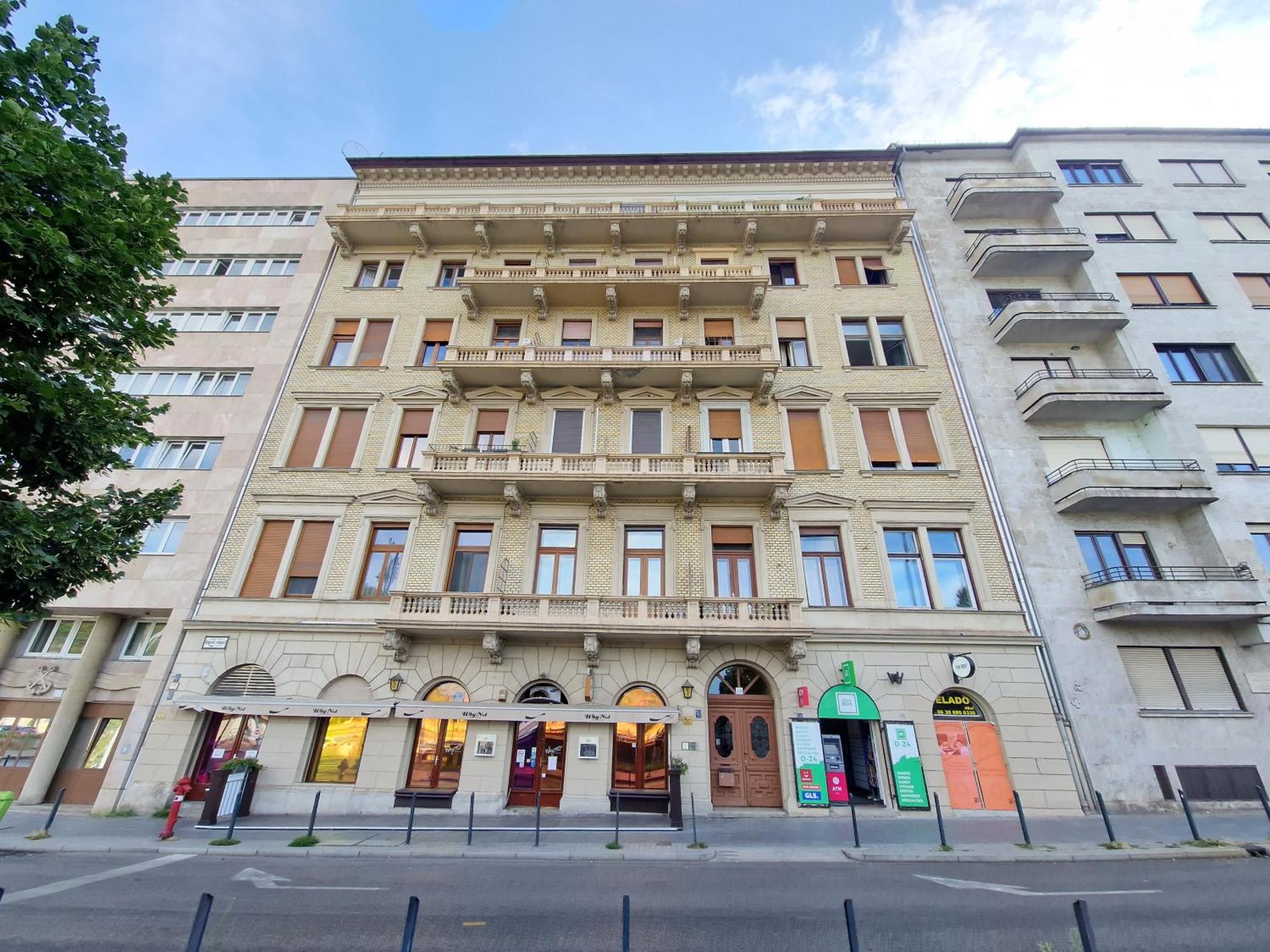 Danube Wonder View Apartment, Budapest